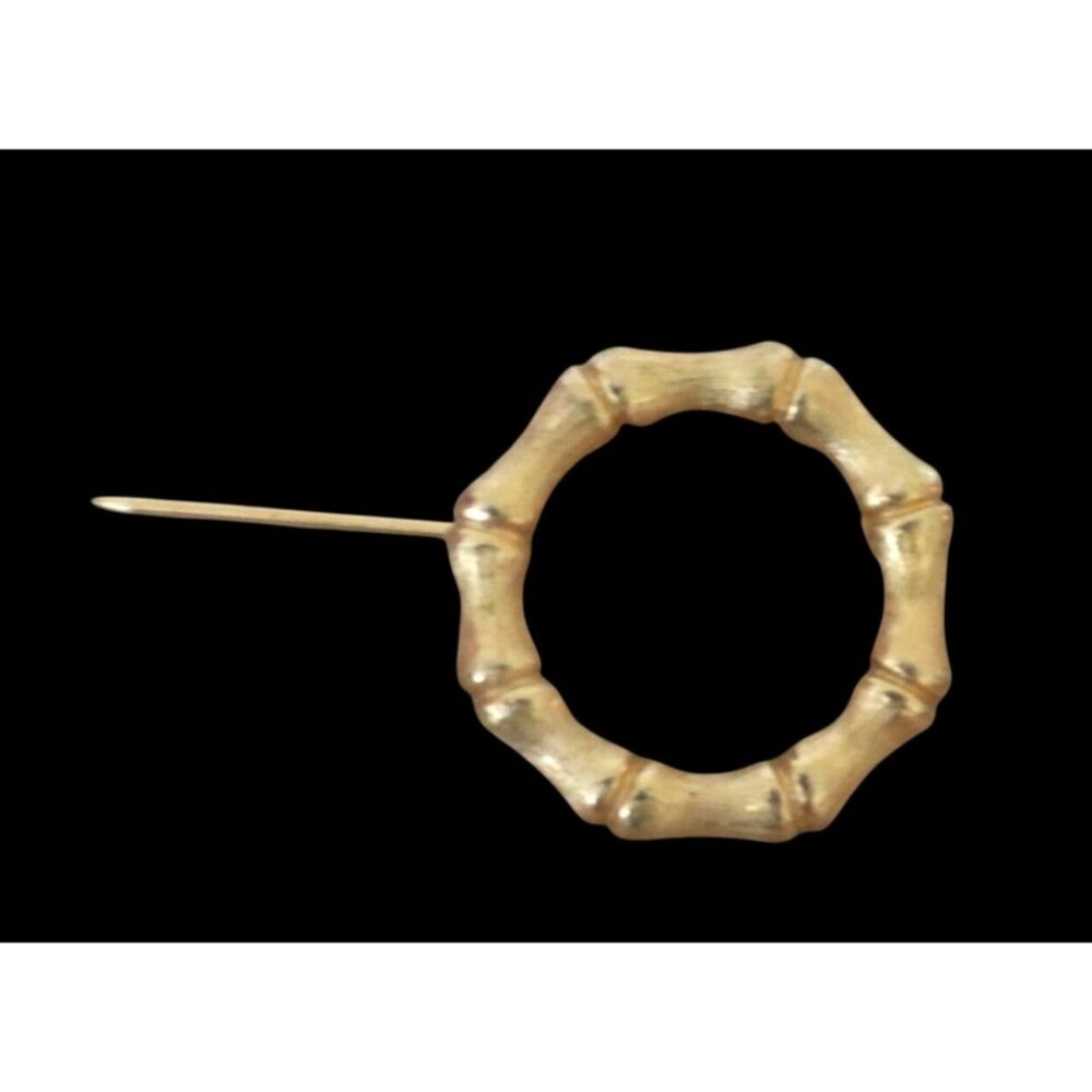 Vintage Gold-Tone Bamboo-Style Circular Brooch Pin Jewelry Accessory